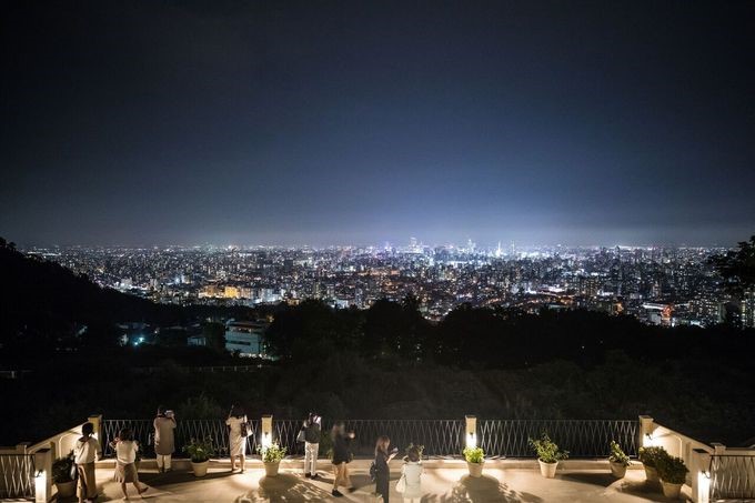 札幌夜景スポットおすすめ20選　17位:ローズガーデンクライスト教会