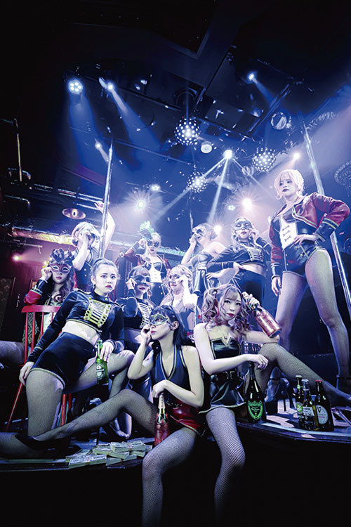 すすきのガールズバーおすすめ20選　1位:PUBLIC THEATER PHOENIX