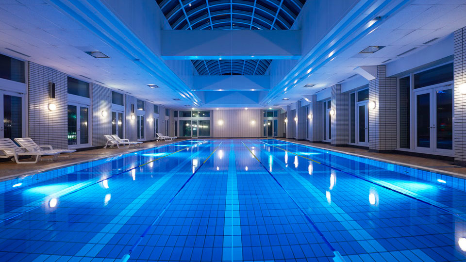 福岡 ナイトプール  ホテル 15選 　リーガロイヤルホテル 小倉