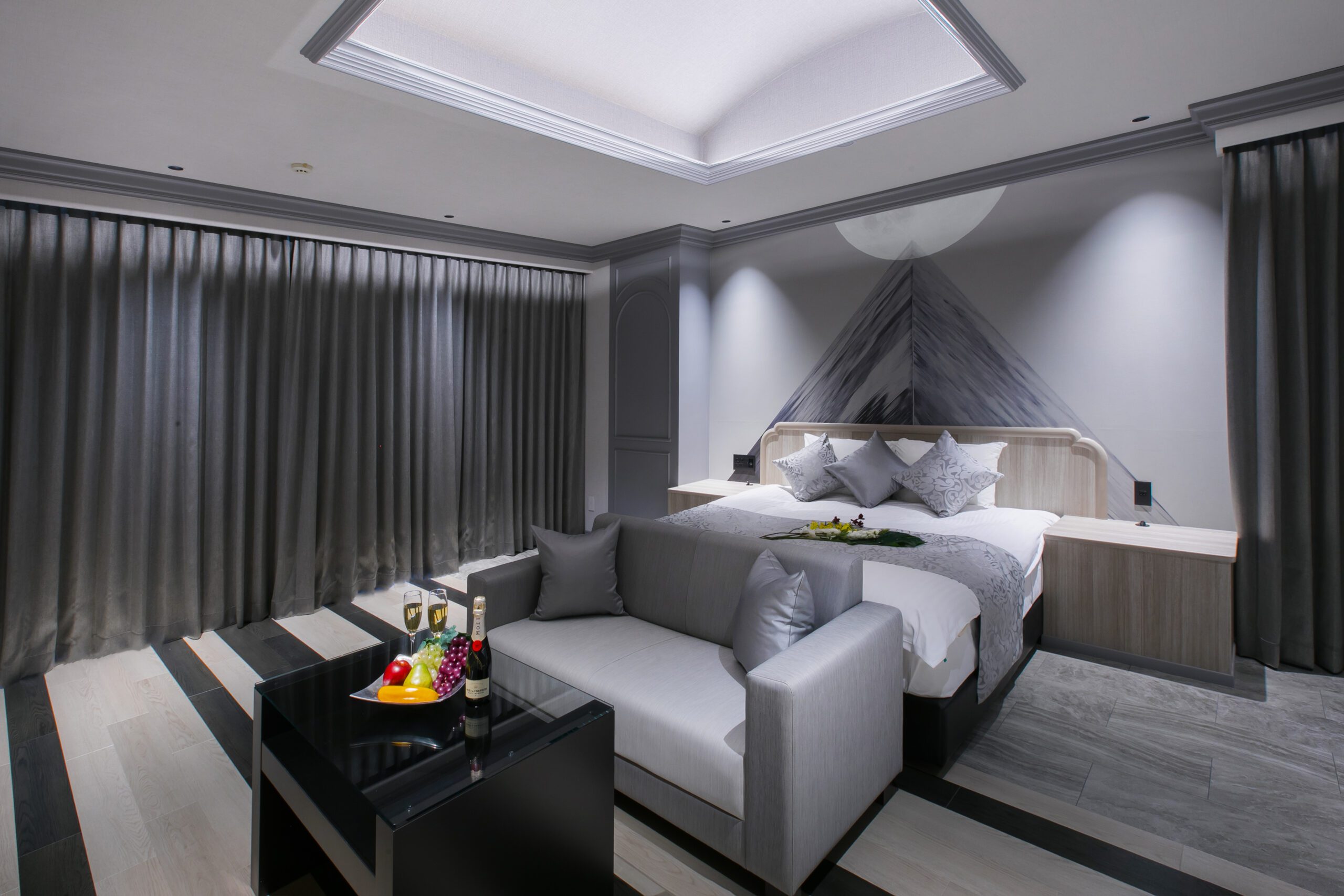 福岡 ラブホテル おすすめ 18選 6位　HOTEL THE MOON