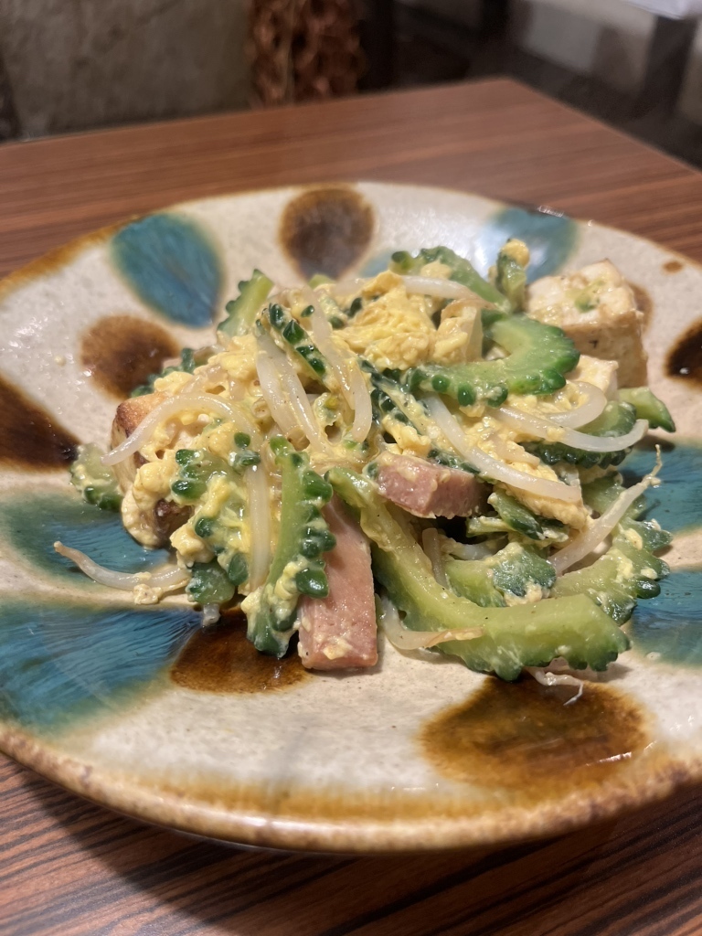 沖縄の居酒屋30選 4位:居酒屋 てぃーだんぶい 那覇国際通り店