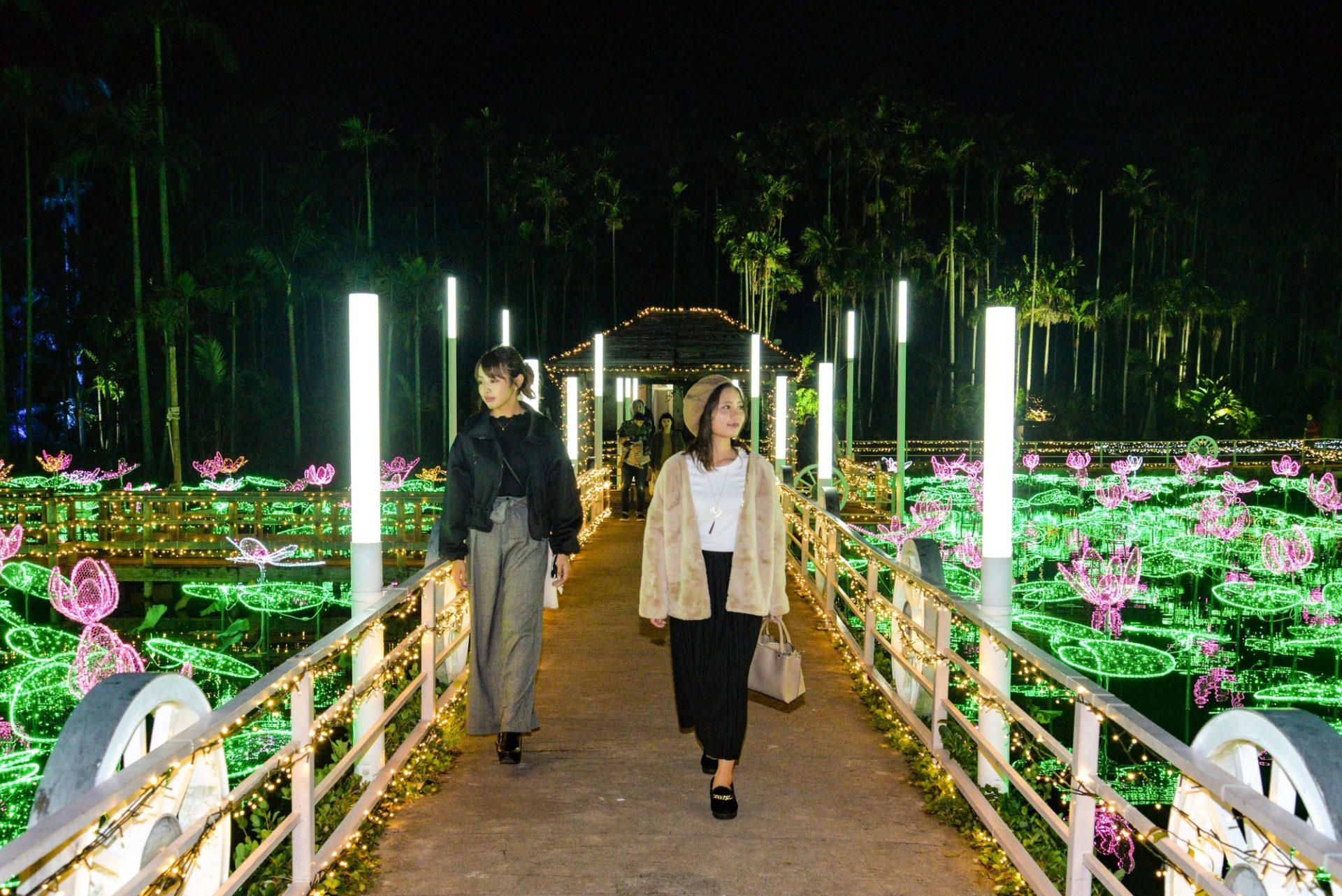沖縄 夜遊びスポット 11選 2位　東南植物楽園