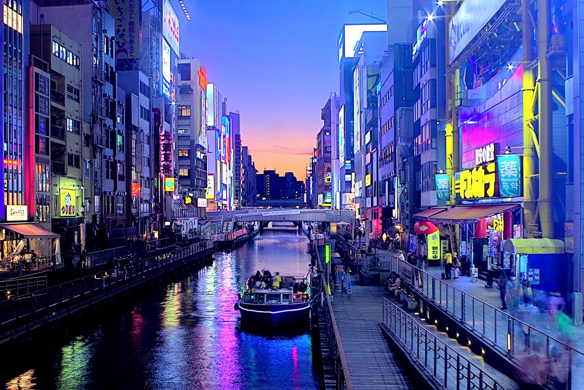 大阪で夜景が美しいホテルBEST20！一日の終わりは美しい夜景で癒されませんか？
