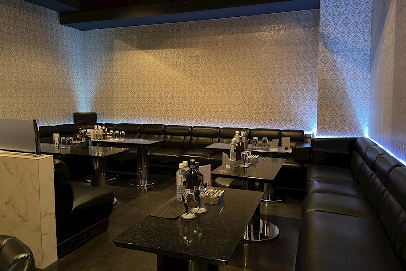 千葉のキャバクラ20選　14位:FEXIA