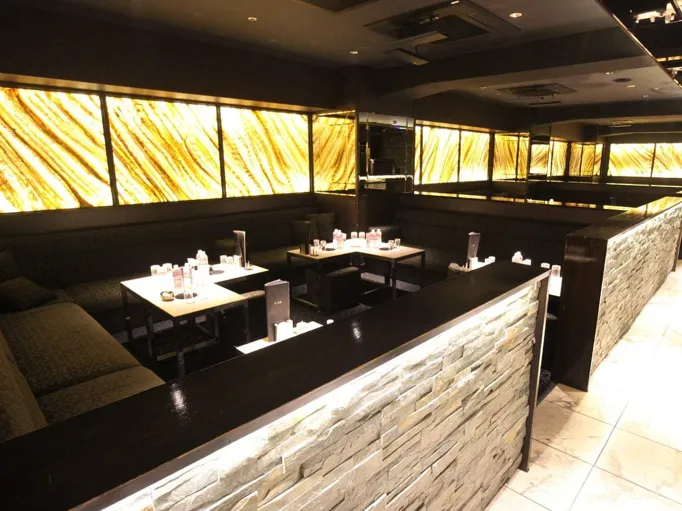 六本木 キャバクラ TOP40 22位LU BELLE