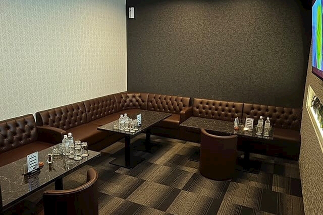 西新のキャバクラ10選　7位:Club Atlas