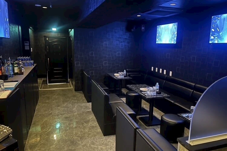 北新地のキャバクラ20選　15位:Hang Over