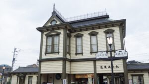 松山市のキャバクラ２０選