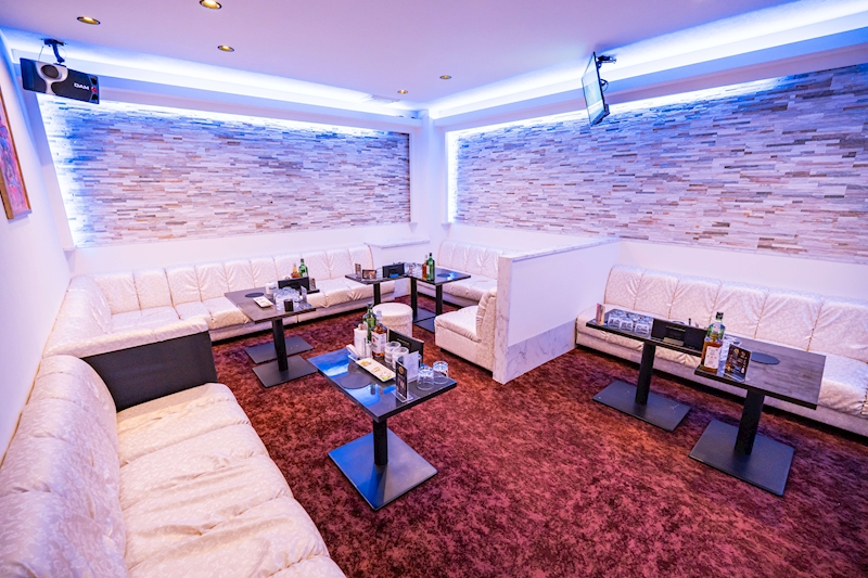 一宮　キャバクラ　5選　第3位 club REX