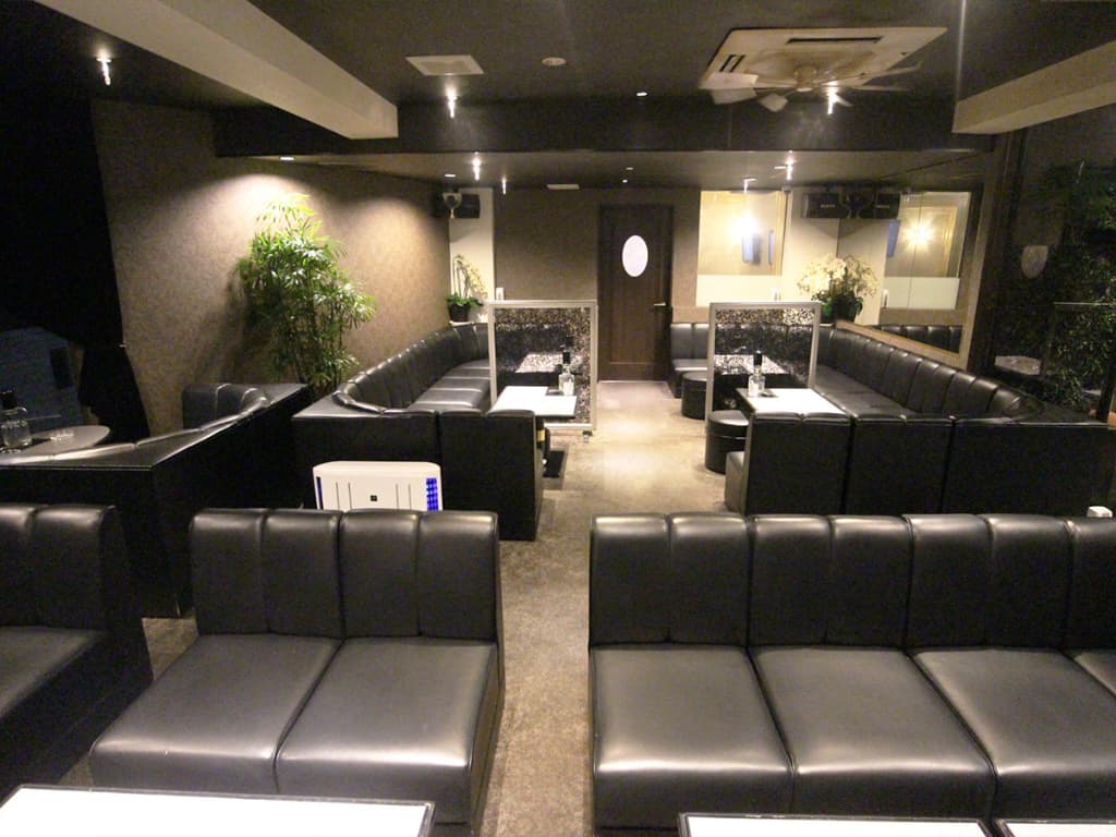 姫路のキャバクラ20選 19位:インフィニティ