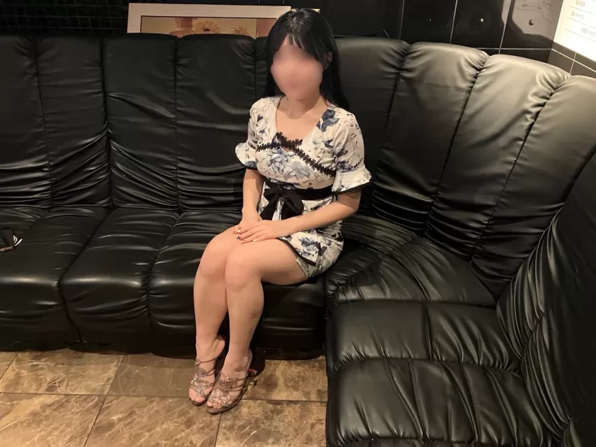 新橋　キャバクラ　40選　　第24位　NIKA