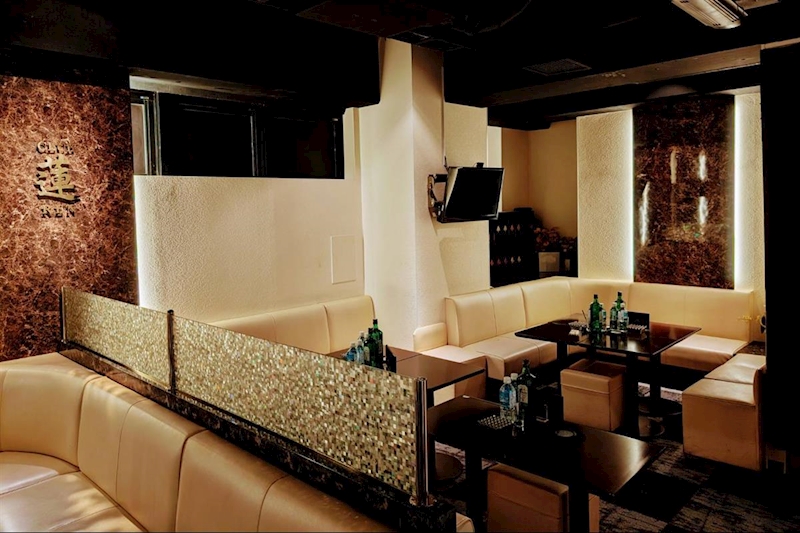 八王子のキャバクラ25選　1位:CLUB 蓮 