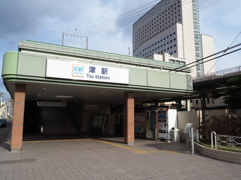 津市のキャバクラ6店！