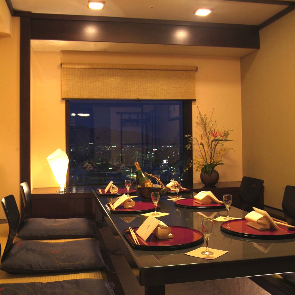 札幌の夜景ディナーのおすすめ店20選　1位:日本料理「和乃八窓庵」
