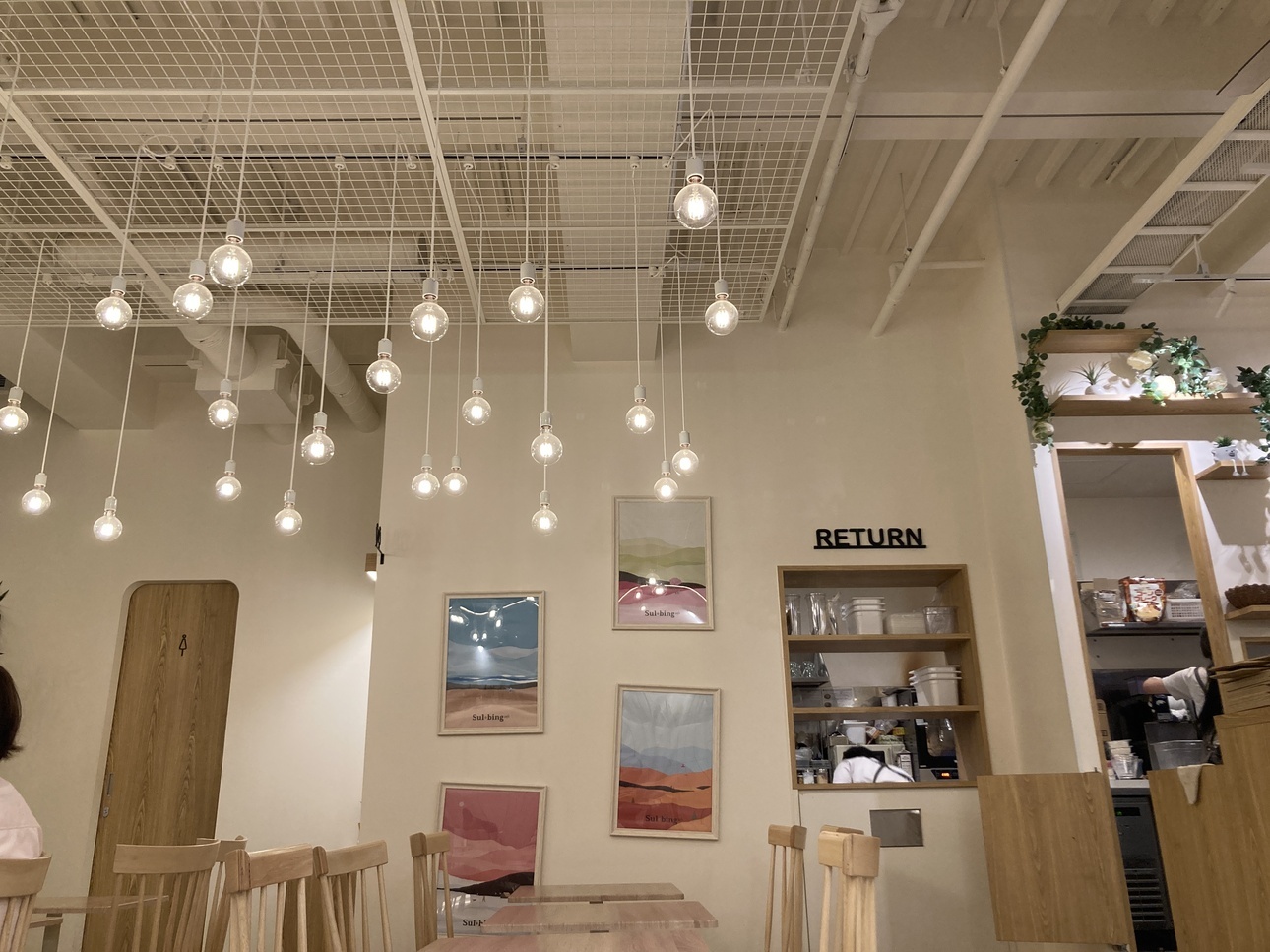 福岡の夜カフェのおすすめ20選 7位:ソルビン 福岡大名店2