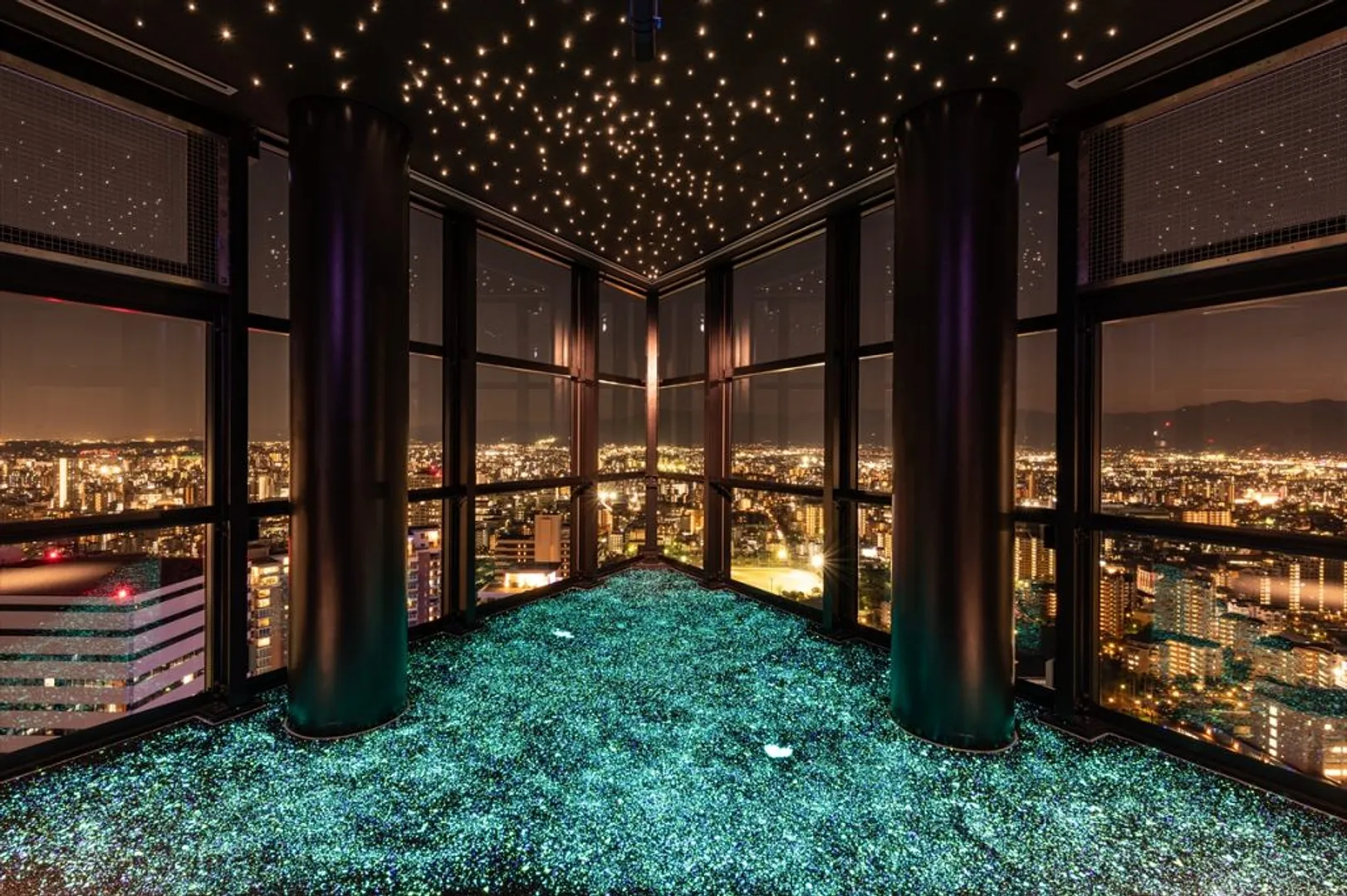 福岡の夜景スポットのおすすめ20選 9位:福岡タワー 2