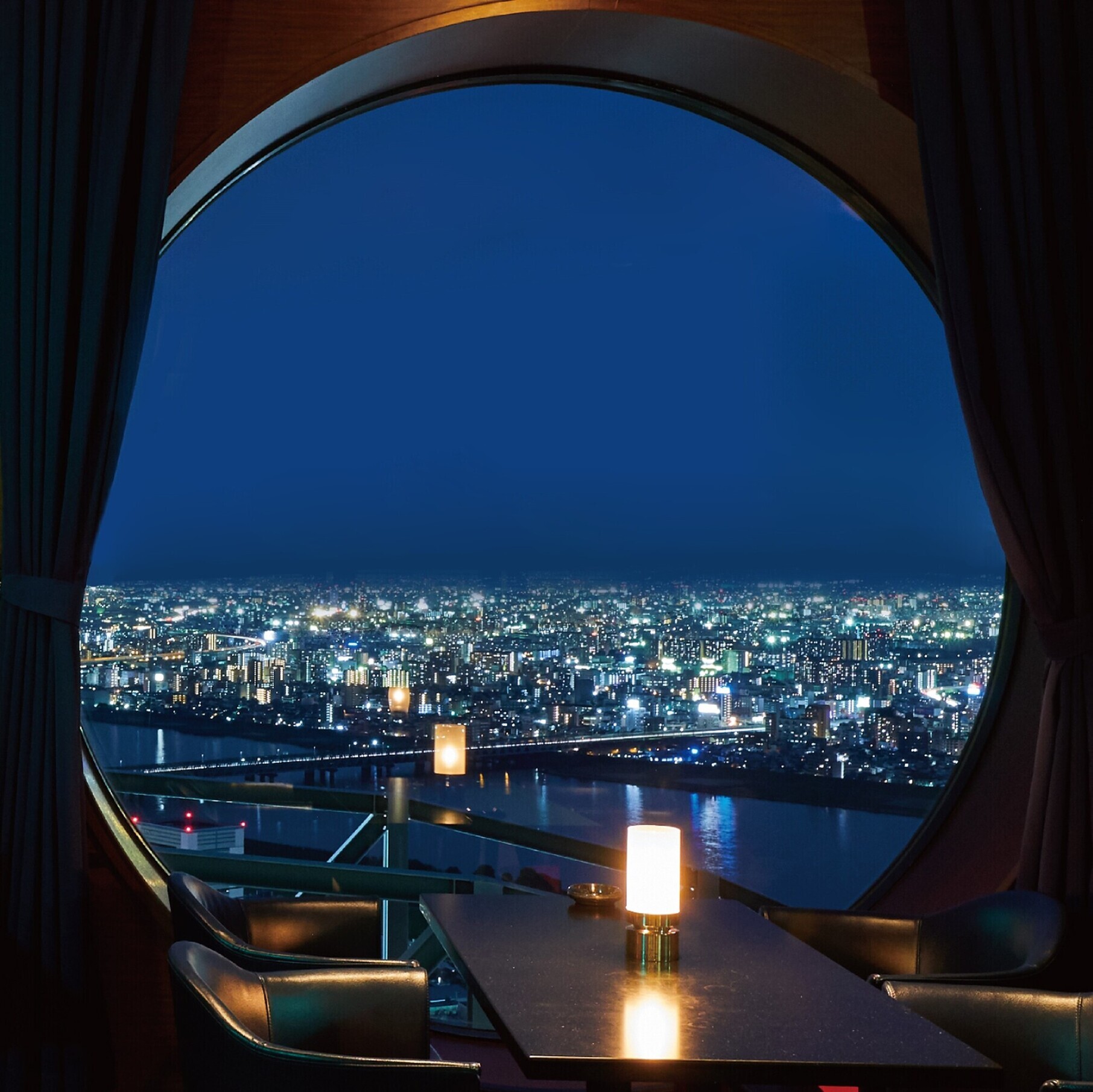 大阪の夜景ディナーのおすすめ店20選　14位:STARDUST