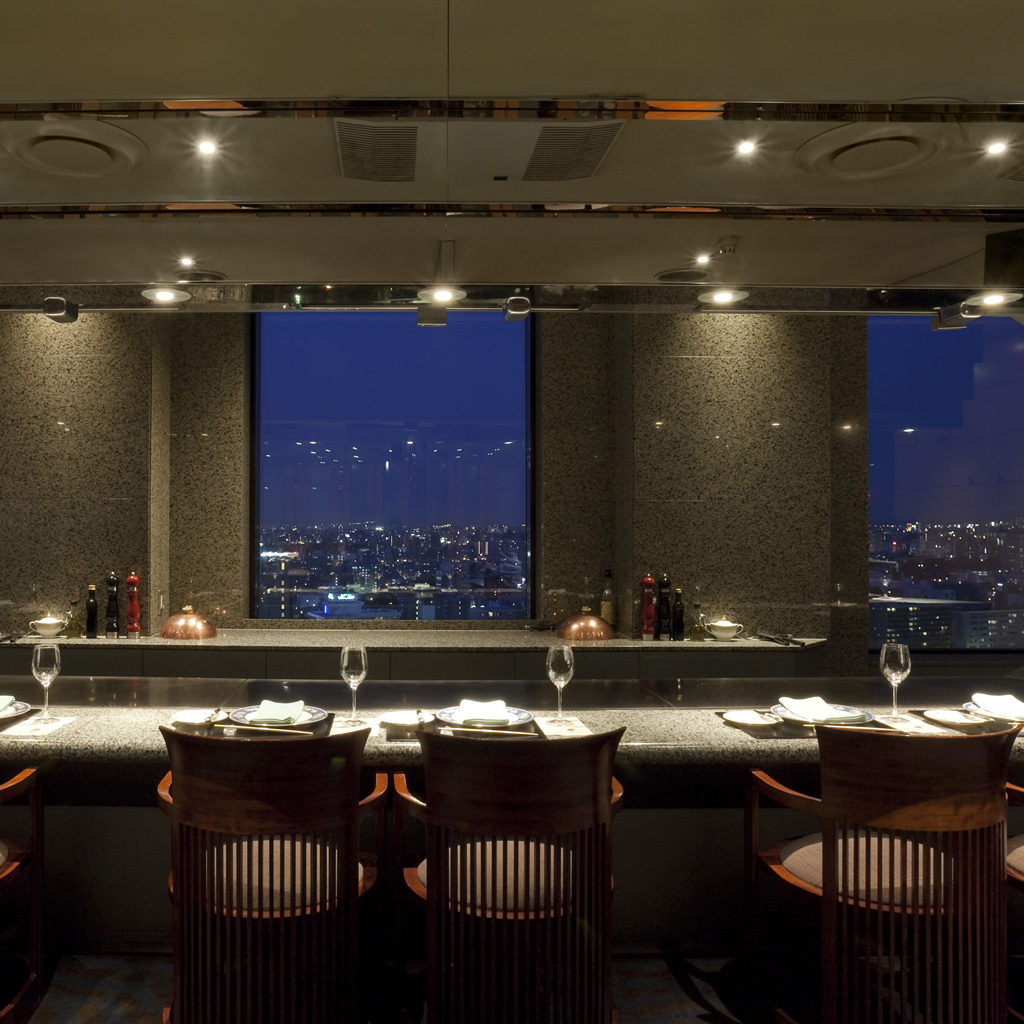 札幌の夜景ディナーのおすすめ店20選 6位:和洋鉄板焼「21CLUB」