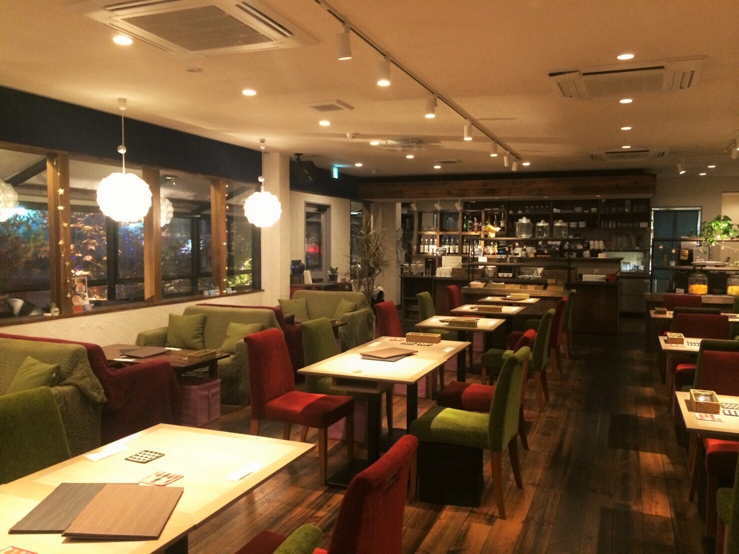 福岡の夜カフェのおすすめ20選　20位:maroon café