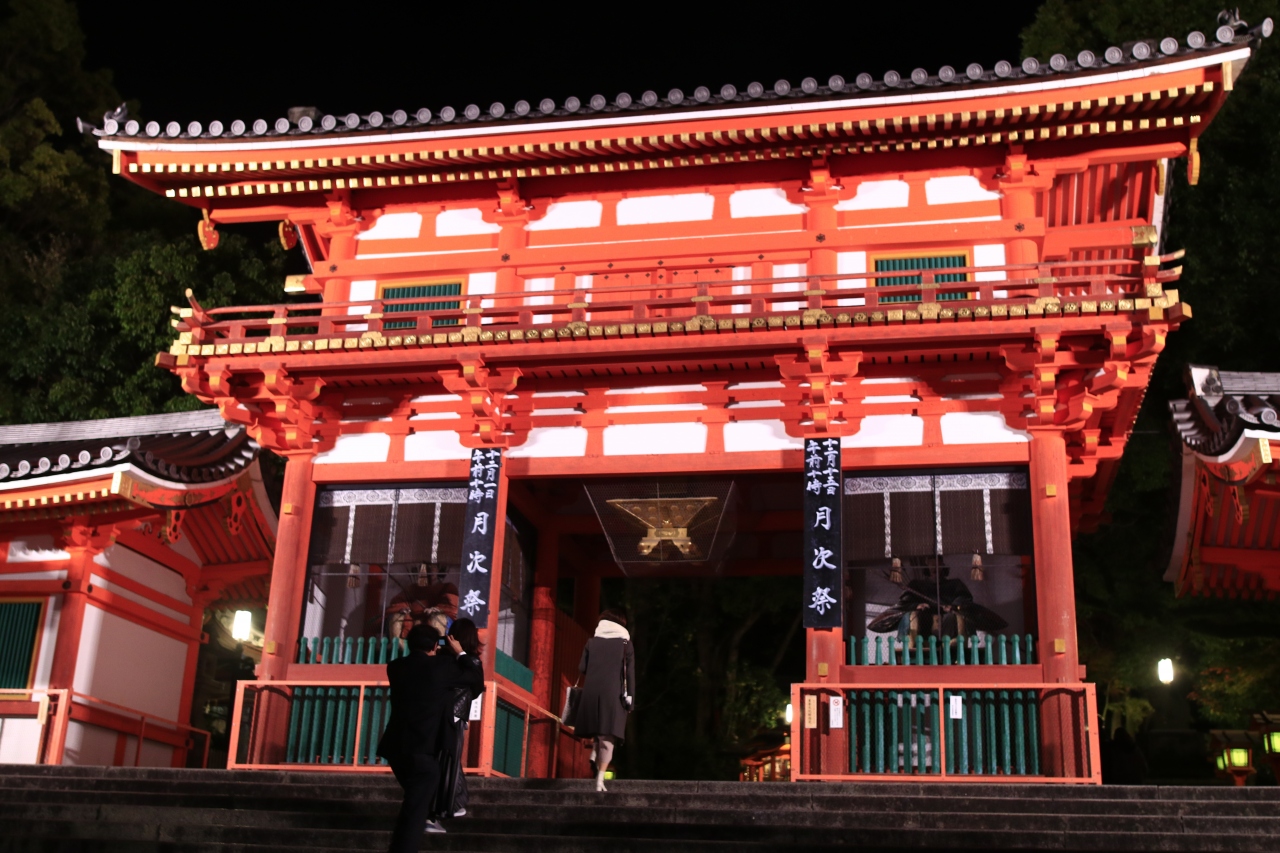 京都の夜デートのおすすめ20選　5位:八坂神社