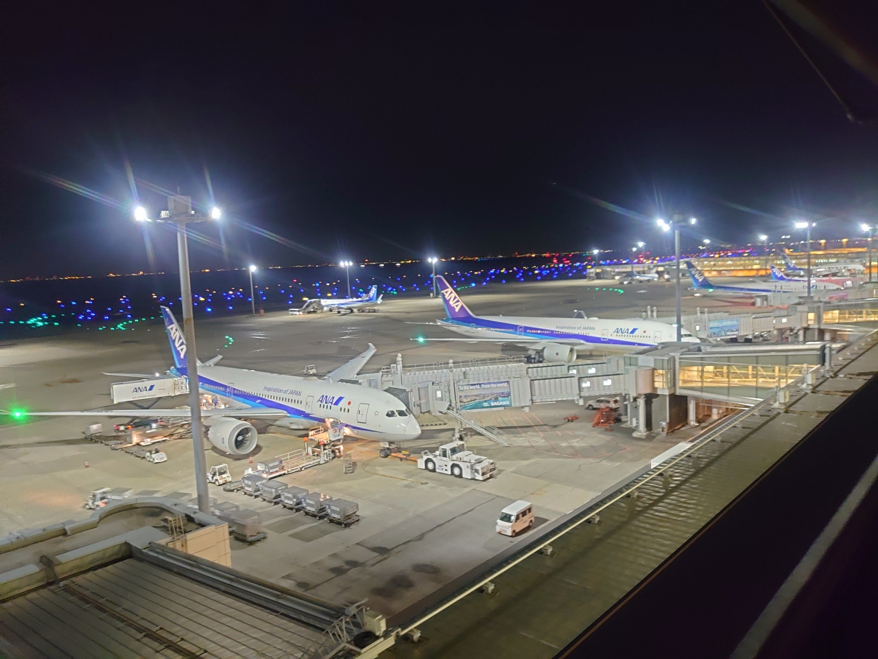 東京の夜景のドライブおすすめスポット20選　7位:羽田空港第2旅客ターミナル 展望デッキ