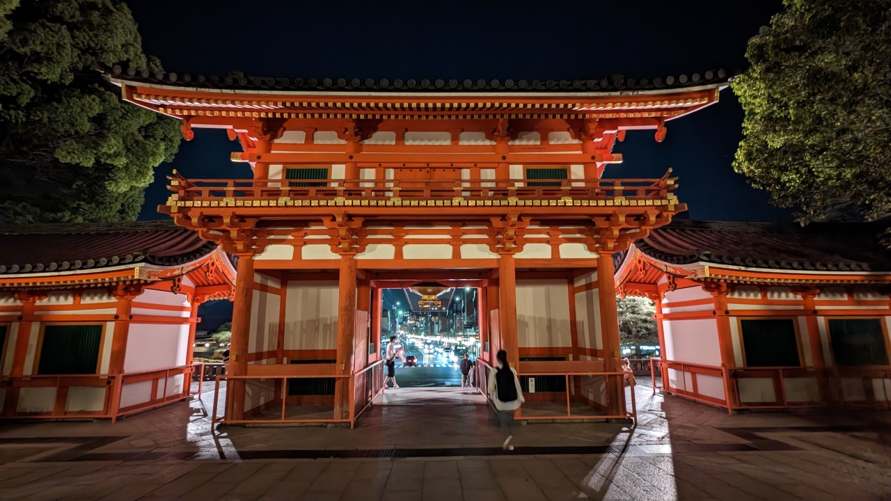 京都の夜景スポットのおすすめ20選　16位:八坂神社