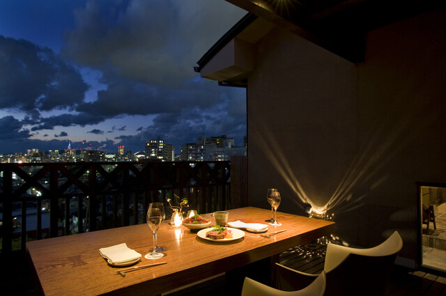 福岡のバーのおしゃれなバーのおすすめ20選 4位:IMURI