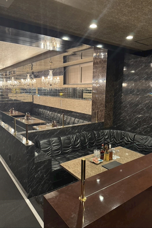 長崎市のキャバクラ20選 20位:Lounge Pluto