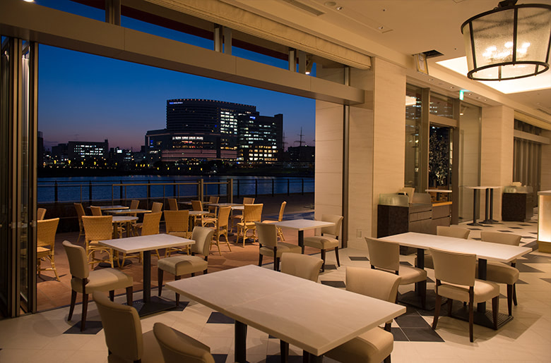 神奈川の夜景ディナーのおすすめ20選　12位:アニヴェルセル カフェ みなとみらい横浜