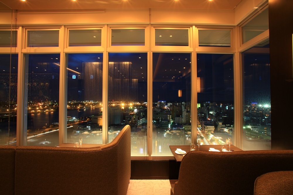 沖縄の夜景ディナーのおすすめ20選　2位:Dining 19