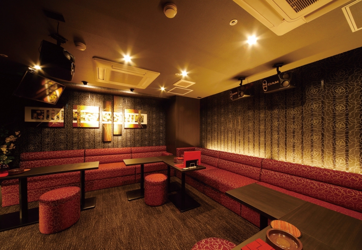 すすきののニュークラブの日曜営業しているおすすめ店35選　23位:Free lounge Star Rain