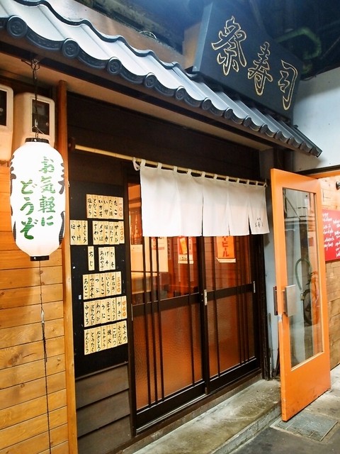 札幌の飲み屋街にある人気のお店TOP12選！楽しく飲みましょう！　人気第8位:立喰お寿し 祭寿司　