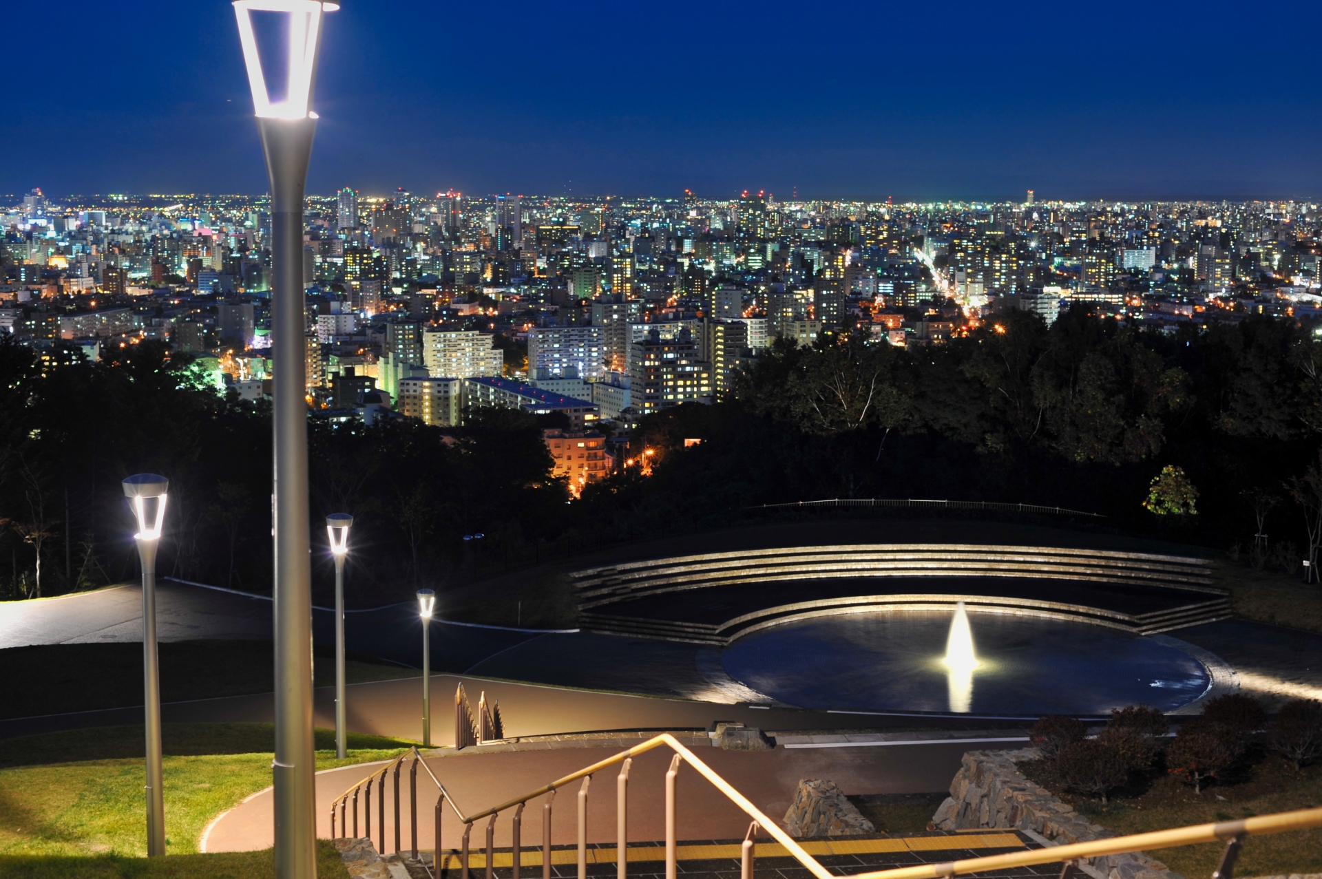 札幌の夜景でドライブするならココ！人気の場所TOP20選をご紹介！