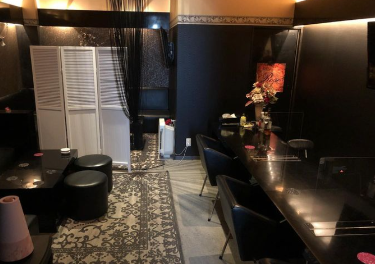 鯖江市のキャバクラ大公開！厳選8店舗：第8位　スナックＲｏｓｅ