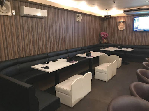 鯖江市のキャバクラ大公開！厳選8店舗：第3位　Lounge カンパネラ