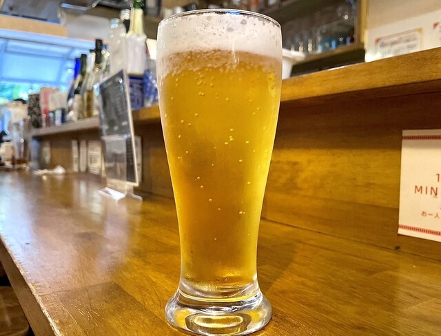 沖縄の相席ラウンジはどこ？素敵な出会いを楽しめるお店TOP8選　人気第7位:TACHINOMIYA BAR 国際通り店