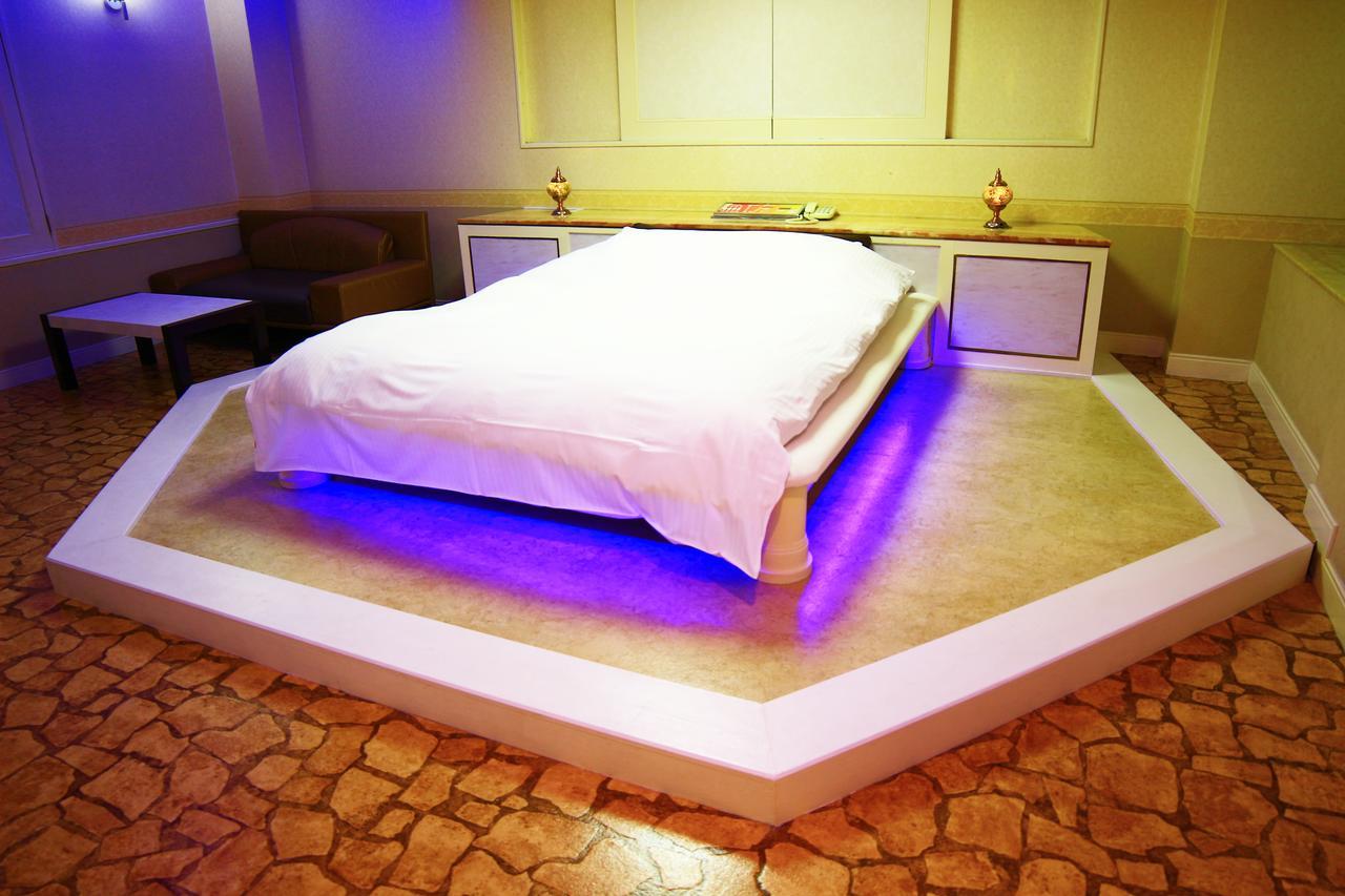 京都のラブホテルでおすすめBEST20！第15位　HOTEL CROWN