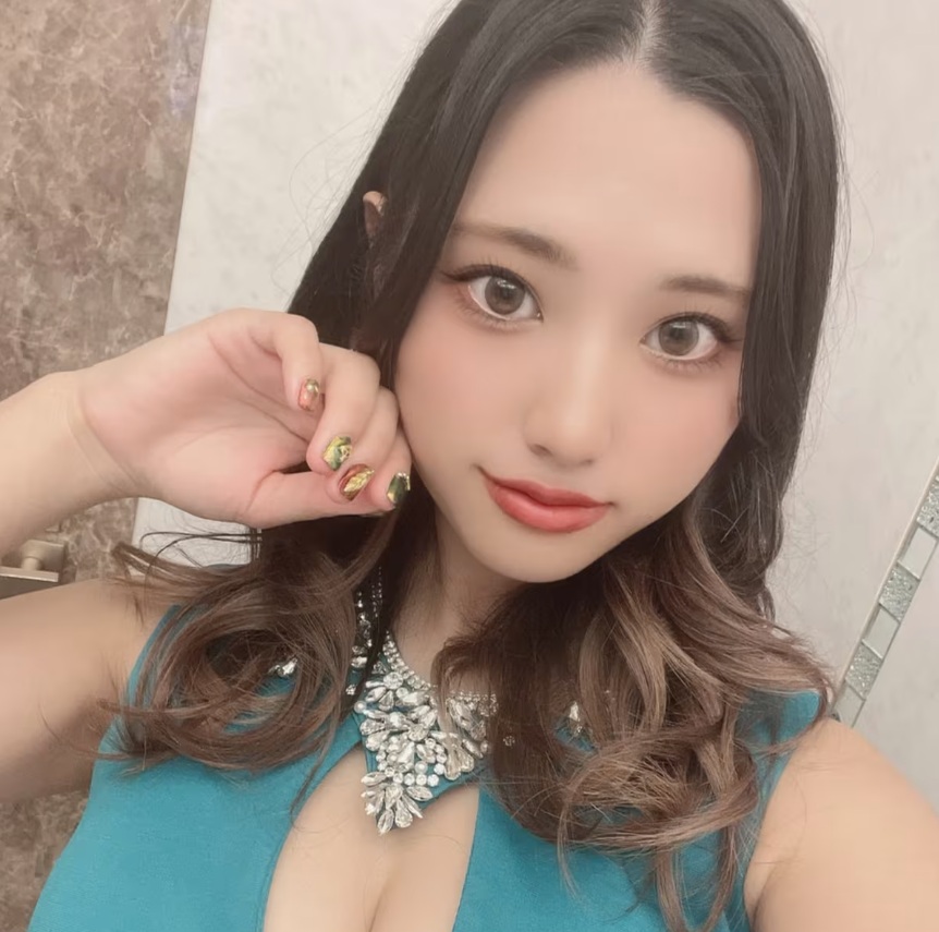 銀座のキャバ嬢で有名なおすすめキャスト　第15位：あまえさん（77）