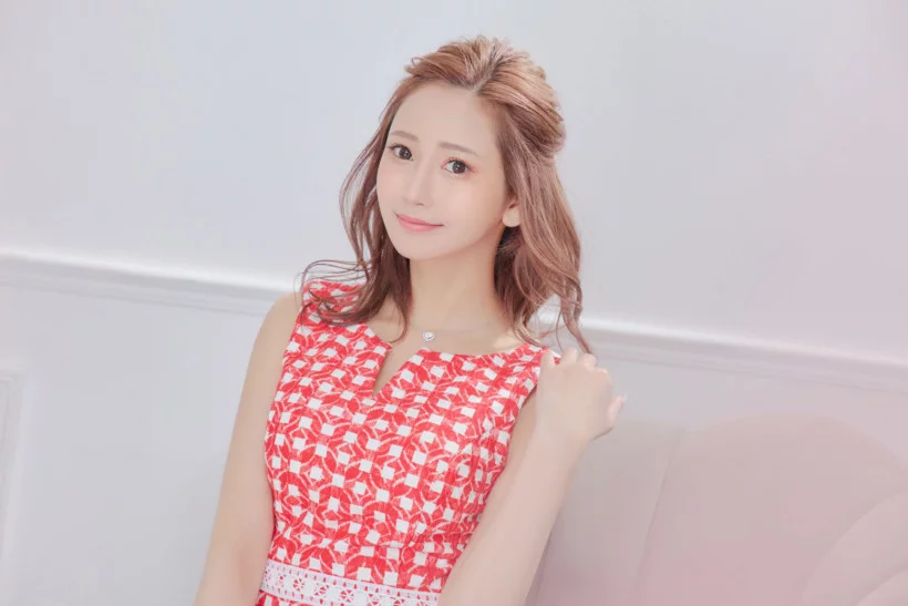 銀座のキャバ嬢で有名なおすすめキャスト　第4位：天乃えまさん（ベルラウンジ）