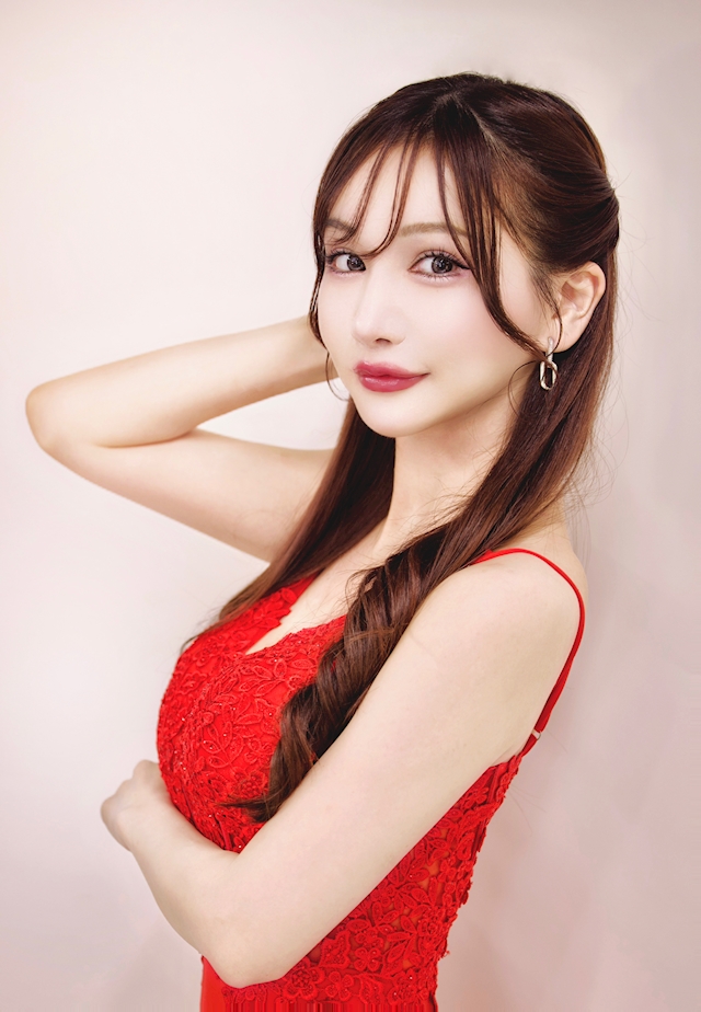 銀座のキャバ嬢で有名なおすすめキャスト　第14位：りいさん（CLUB S）