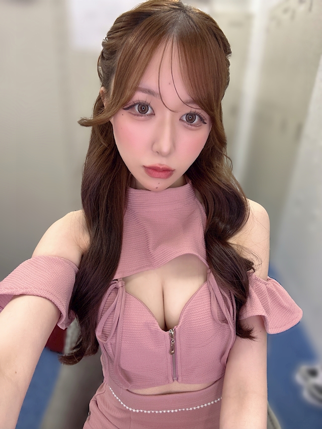 銀座のキャバ嬢で有名なおすすめキャスト　第19位：杏樹さん（セナ）